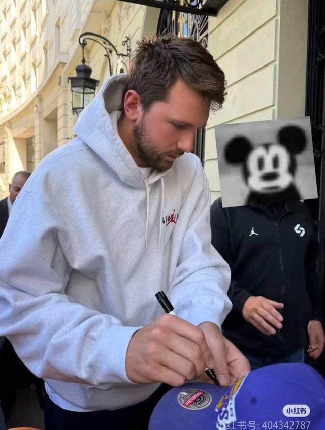 世界杯官方直播软件-东契奇逃回欧洲疗伤，湖人季后赛悬了？